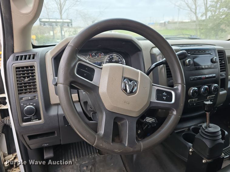 image for item DT6769 2011 Dodge Ram 5500 Crew Cab flatbed truck