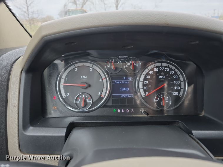 image for item DT6769 2011 Dodge Ram 5500 Crew Cab flatbed truck