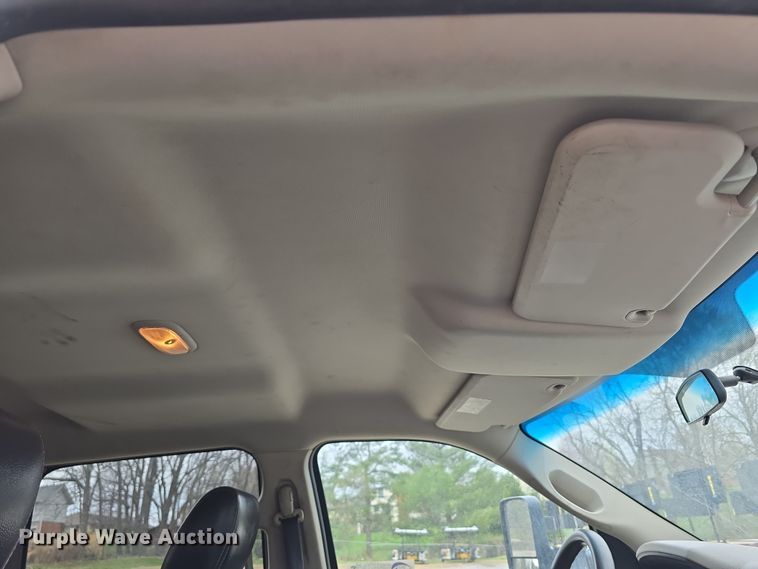 image for item DT6769 2011 Dodge Ram 5500 Crew Cab flatbed truck