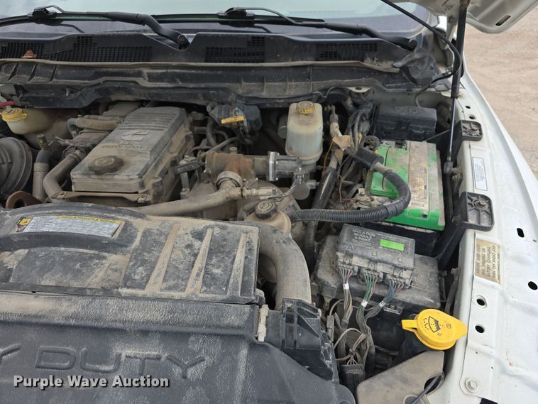 image for item DT6769 2011 Dodge Ram 5500 Crew Cab flatbed truck