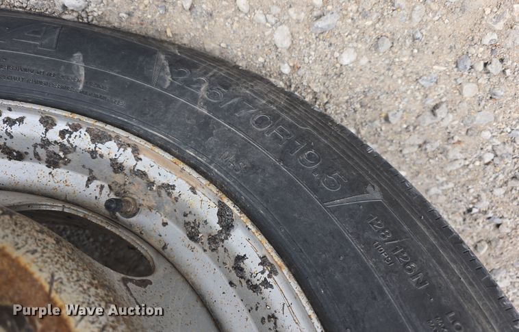 image for item DT6769 2011 Dodge Ram 5500 Crew Cab flatbed truck