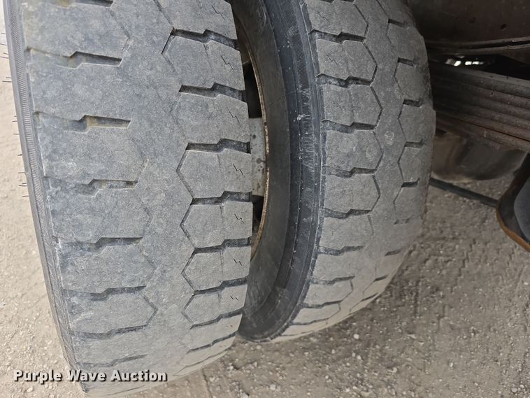 image for item DT6769 2011 Dodge Ram 5500 Crew Cab flatbed truck