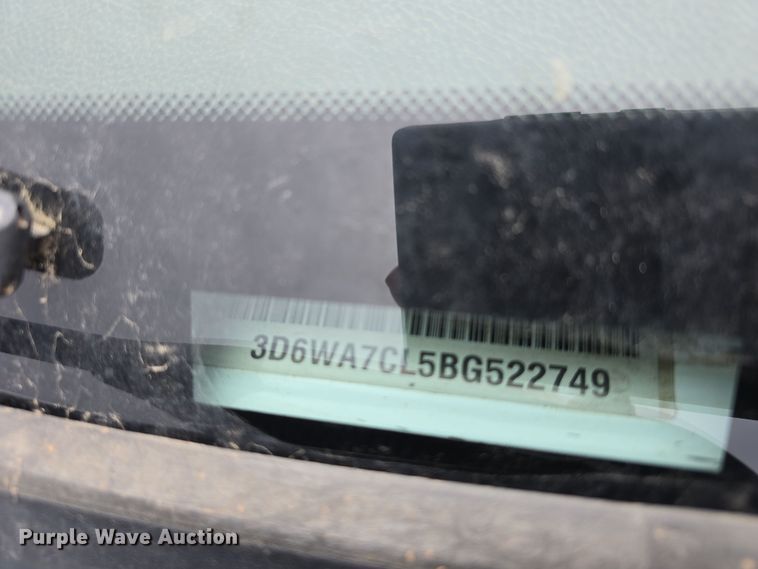 image for item DT6769 2011 Dodge Ram 5500 Crew Cab flatbed truck