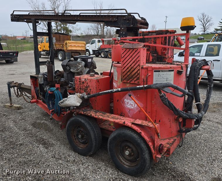 image for item DT6770 1999 Crafco SS125DC melter applicator