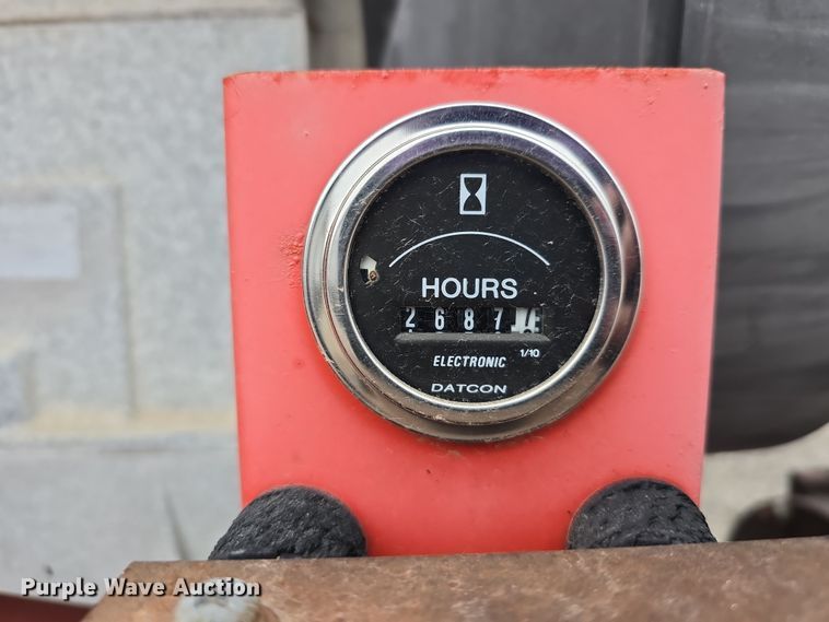 image for item DT6770 1999 Crafco SS125DC melter applicator