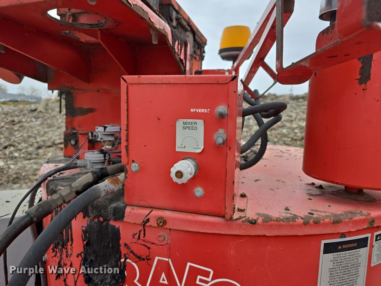 image for item DT6770 1999 Crafco SS125DC melter applicator