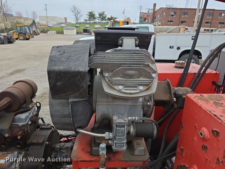 image for item DT6770 1999 Crafco SS125DC melter applicator