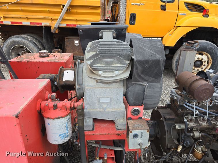 image for item DT6770 1999 Crafco SS125DC melter applicator