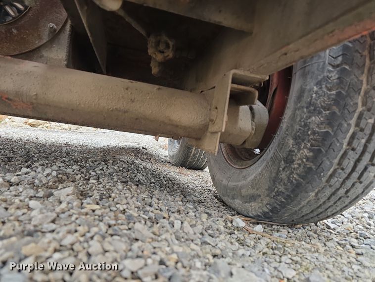 image for item DT6770 1999 Crafco SS125DC melter applicator