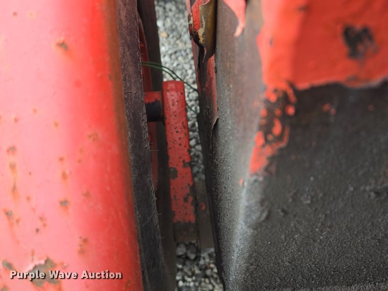 image for item DT6770 1999 Crafco SS125DC melter applicator