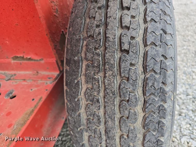 image for item DT6770 1999 Crafco SS125DC melter applicator