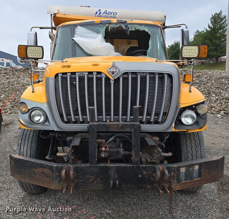 image for item DT6771 2008 International WorkStar 7400 dump truck