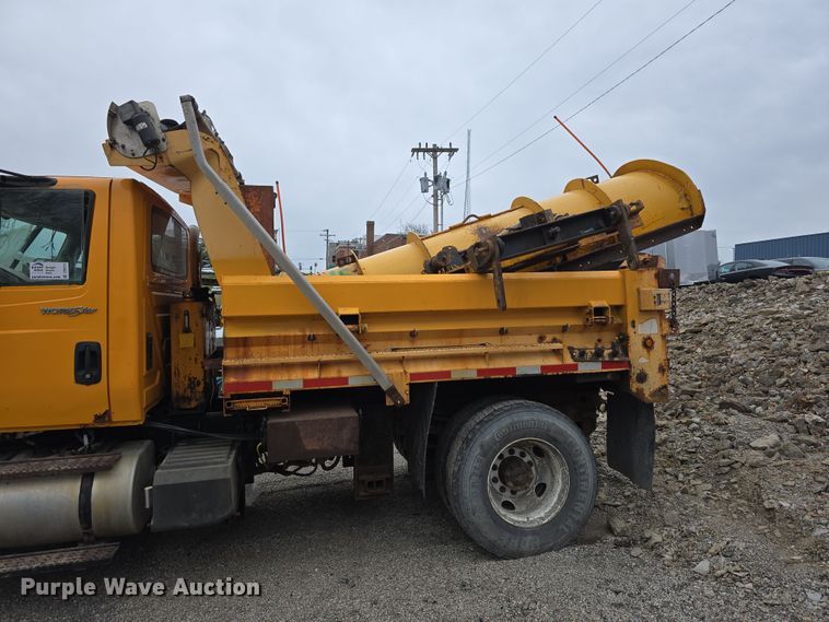 image for item DT6771 2008 International WorkStar 7400 dump truck