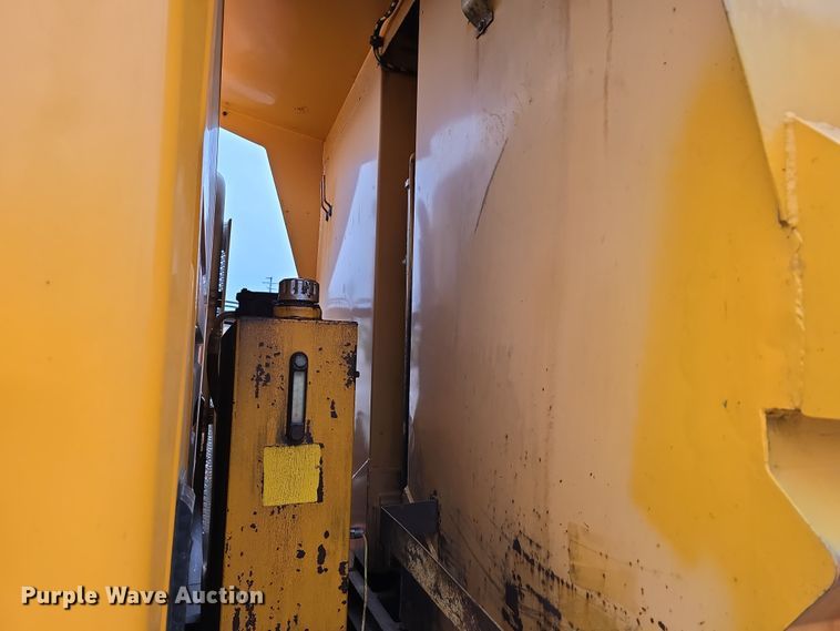 image for item DT6771 2008 International WorkStar 7400 dump truck