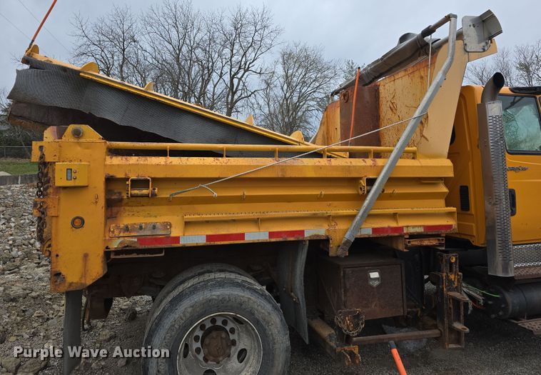 image for item DT6771 2008 International WorkStar 7400 dump truck