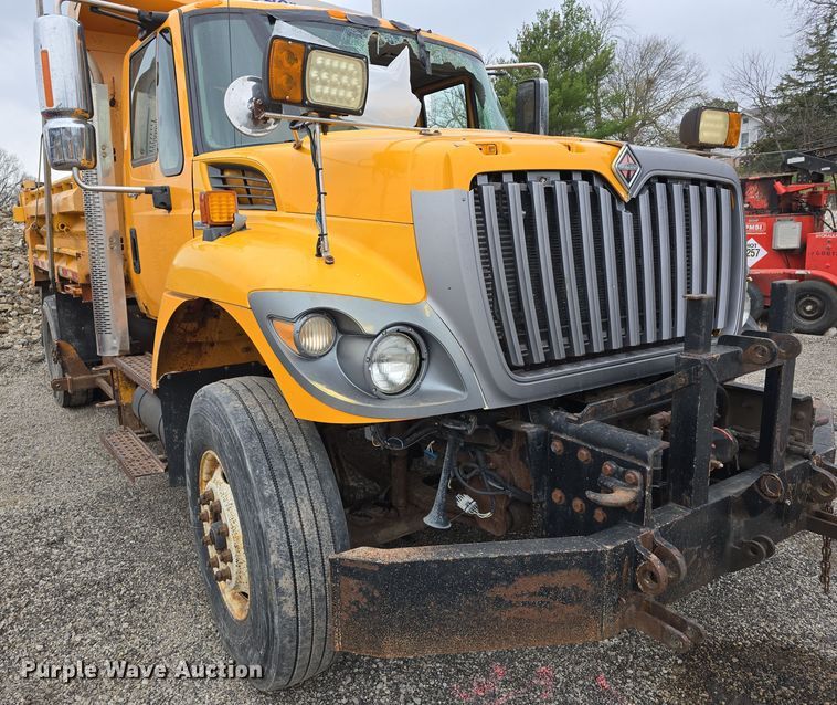 image for item DT6771 2008 International WorkStar 7400 dump truck