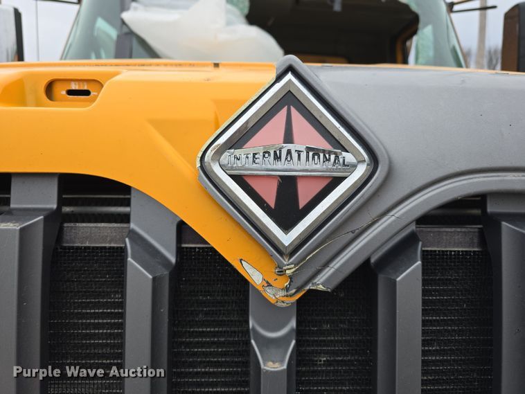 image for item DT6771 2008 International WorkStar 7400 dump truck