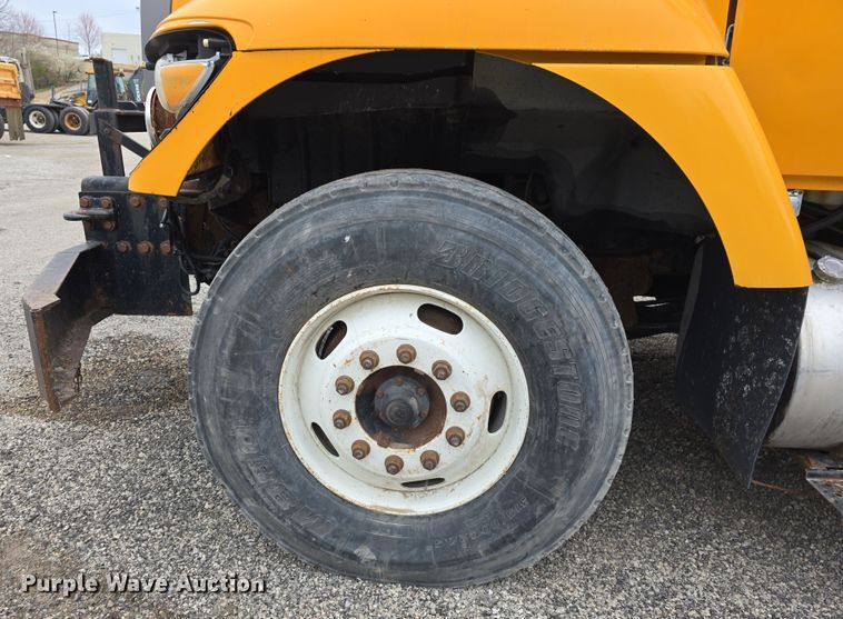 image for item DT6771 2008 International WorkStar 7400 dump truck