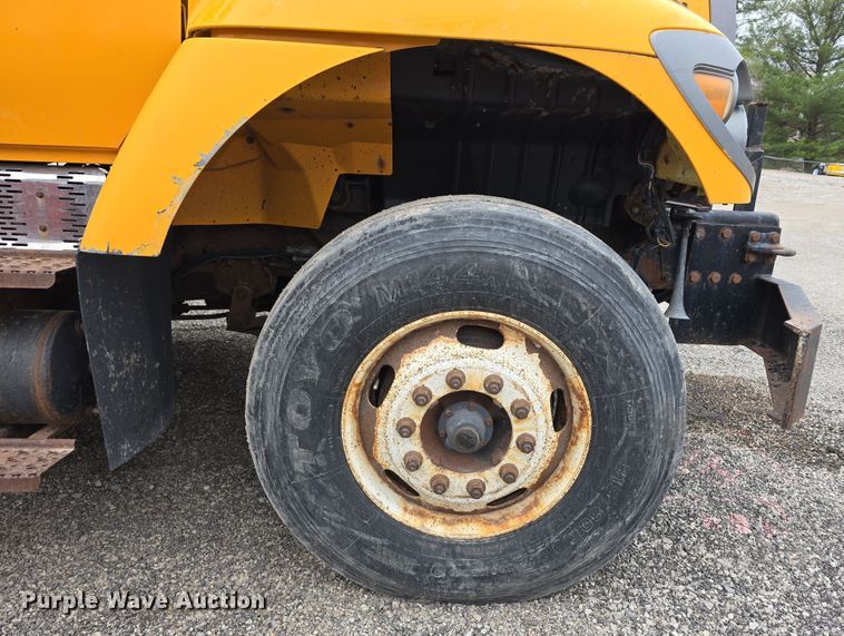 image for item DT6771 2008 International WorkStar 7400 dump truck