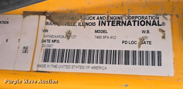 image for item DT6771 2008 International WorkStar 7400 dump truck