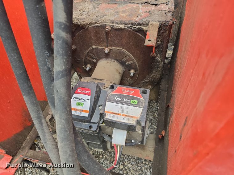 image for item DT6773 1998 Crafco SS125 DC melter applicator