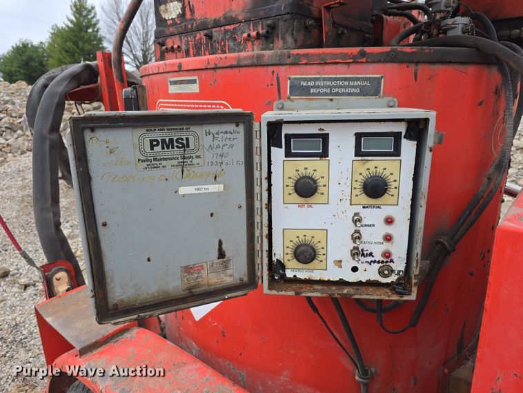 image for item DT6773 1998 Crafco SS125 DC melter applicator