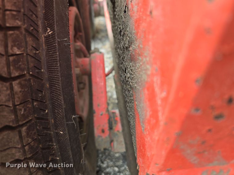 image for item DT6773 1998 Crafco SS125 DC melter applicator