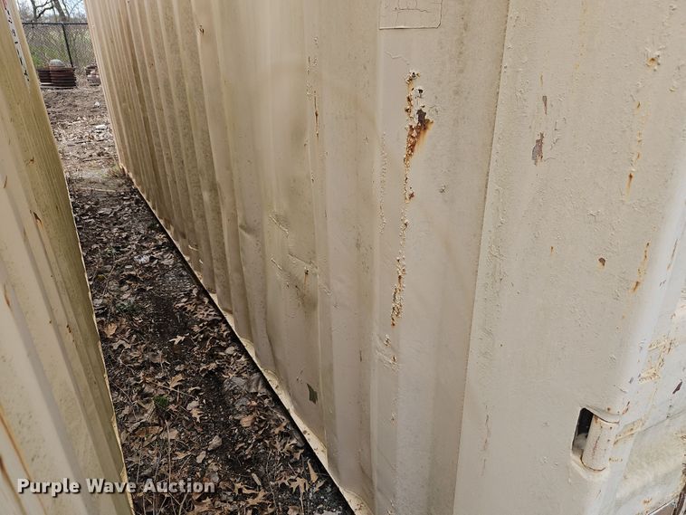 image for item DT7689 Hyundai shipping container