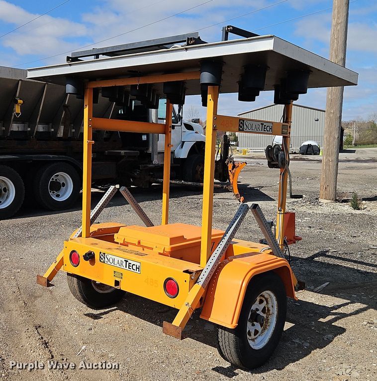 image for item DT7691 Solar Tech Silent Sentinel arrow board