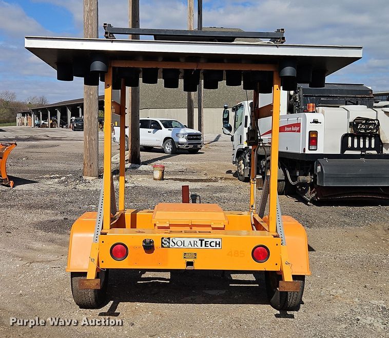 image for item DT7691 Solar Tech Silent Sentinel arrow board