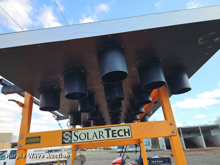 image for item DT7691 Solar Tech Silent Sentinel arrow board