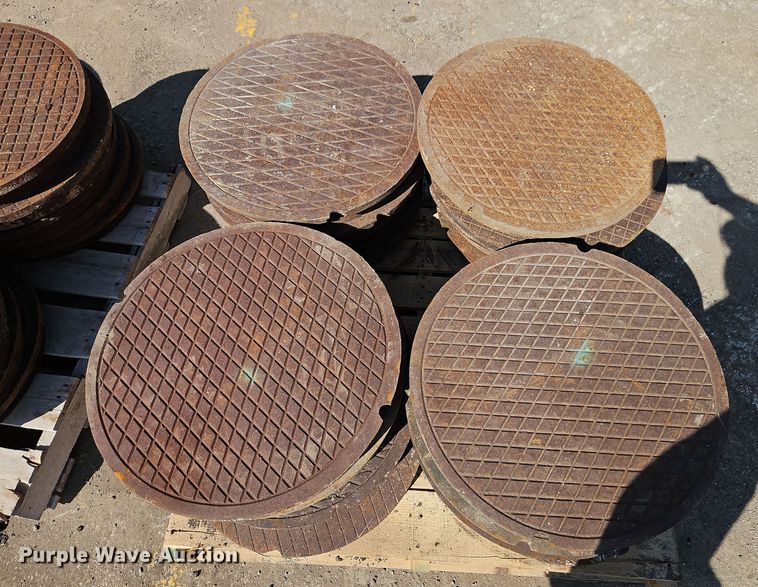 image for item DT7692 (40) manhole covers