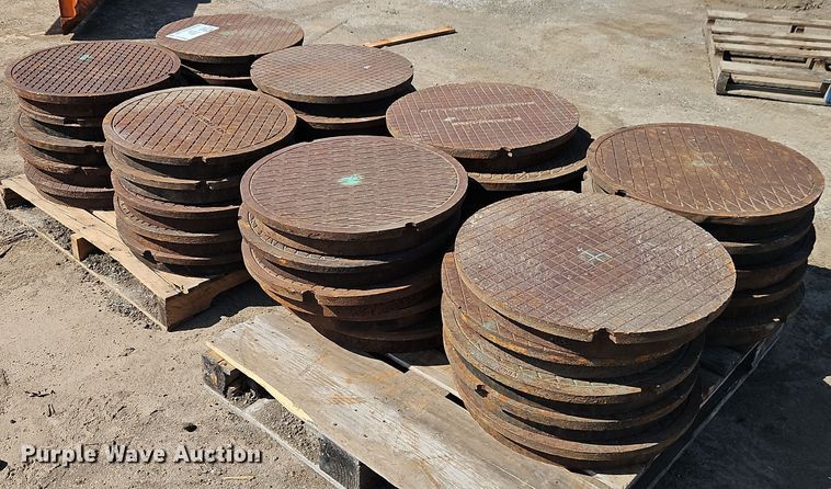 image for item DT7693 (40) manhole cover