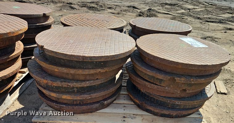 image for item DT7693 (40) manhole cover