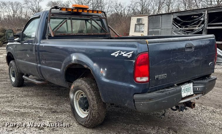 image for item DU3340 2004 Ford F250 Super Duty pickup truck