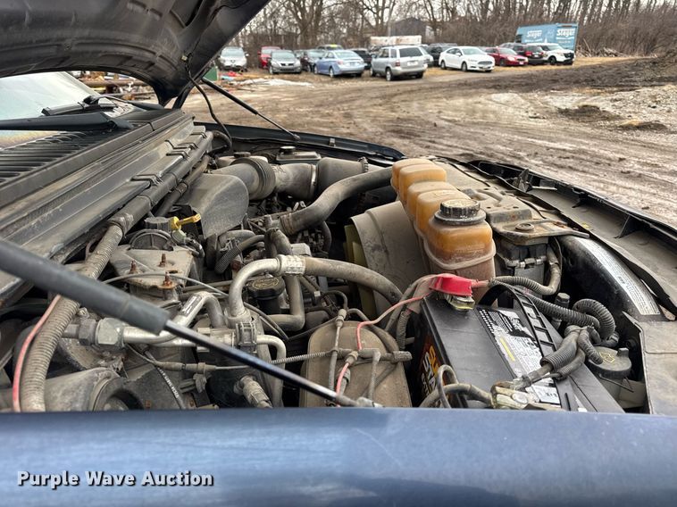 image for item DU3340 2004 Ford F250 Super Duty pickup truck