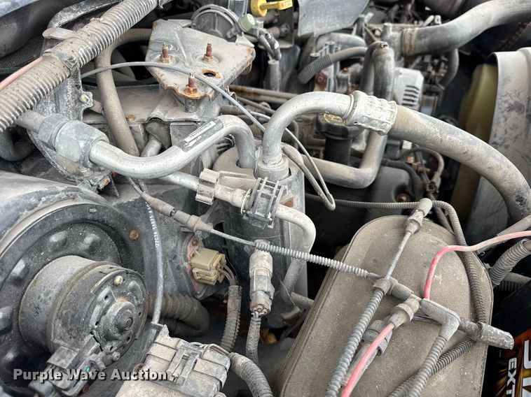 image for item DU3340 2004 Ford F250 Super Duty pickup truck