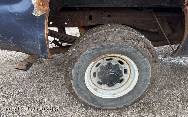 image for item DU3340 2004 Ford F250 Super Duty pickup truck