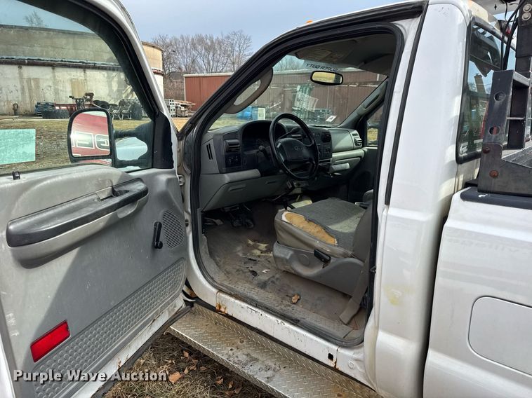 image for item DU3343 2005 Ford F250 Super Duty pickup truck