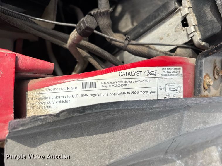 image for item DU3344 2006 Ford F250 Super Duty pickup truck