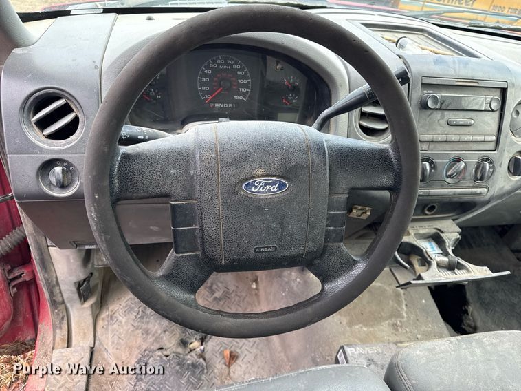 image for item DU3345 2006 Ford F150 pickup truck