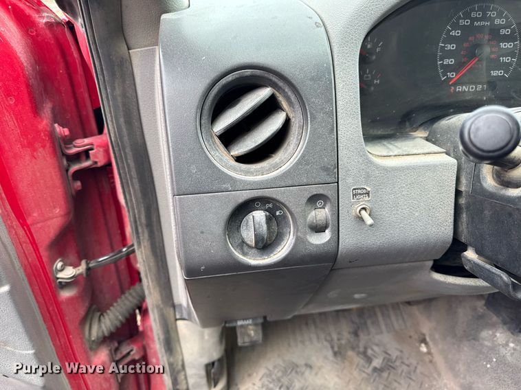 image for item DU3345 2006 Ford F150 pickup truck