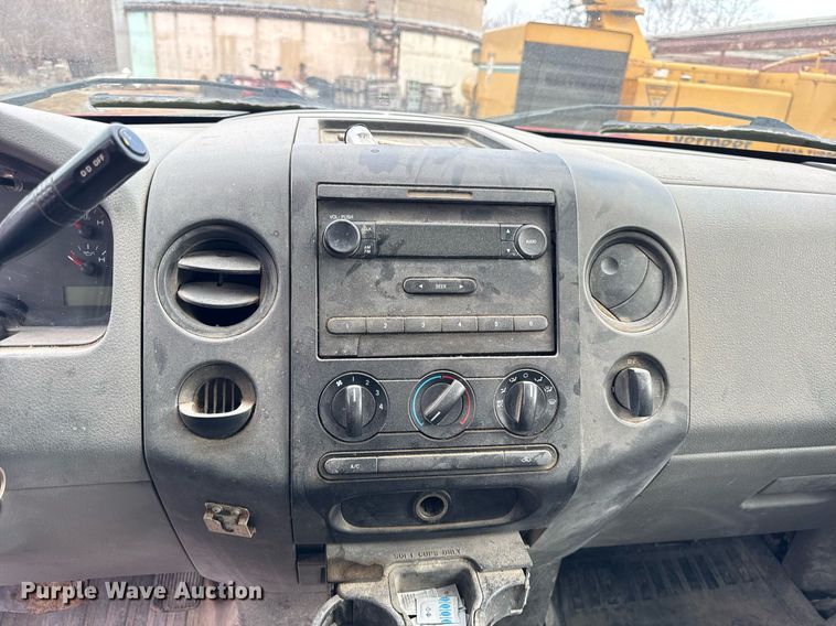 image for item DU3345 2006 Ford F150 pickup truck