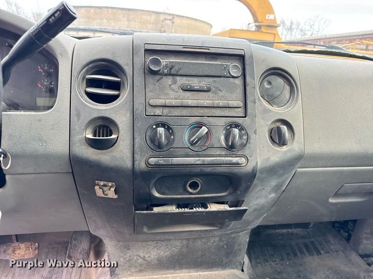 image for item DU3345 2006 Ford F150 pickup truck