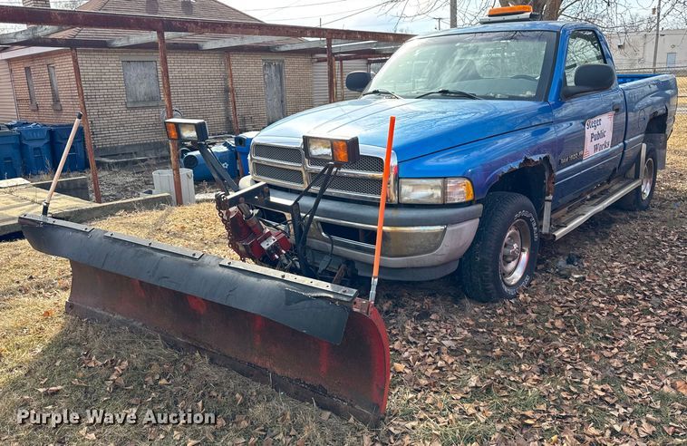 image for item DU3346 1999 Dodge Ram 1500 pickup truck