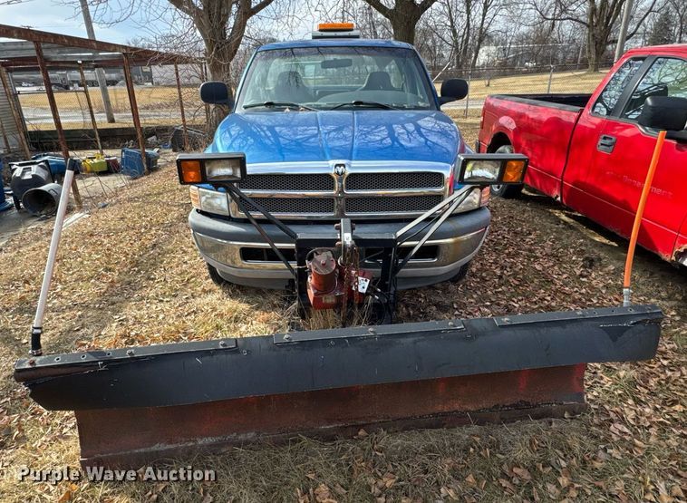 image for item DU3346 1999 Dodge Ram 1500 pickup truck