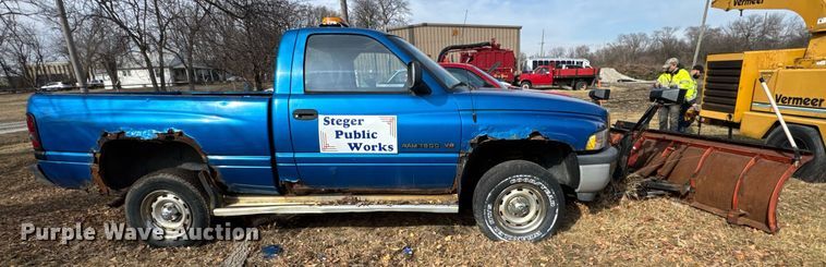 image for item DU3346 1999 Dodge Ram 1500 pickup truck