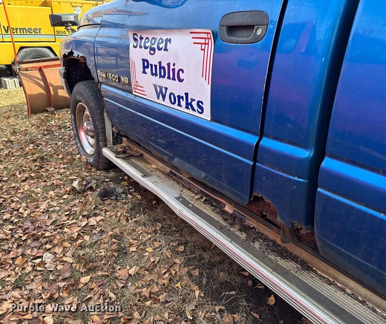 image for item DU3346 1999 Dodge Ram 1500 pickup truck