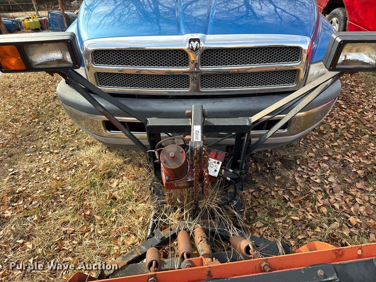 image for item DU3346 1999 Dodge Ram 1500 pickup truck