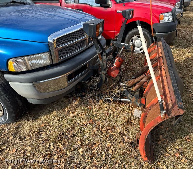 image for item DU3346 1999 Dodge Ram 1500 pickup truck